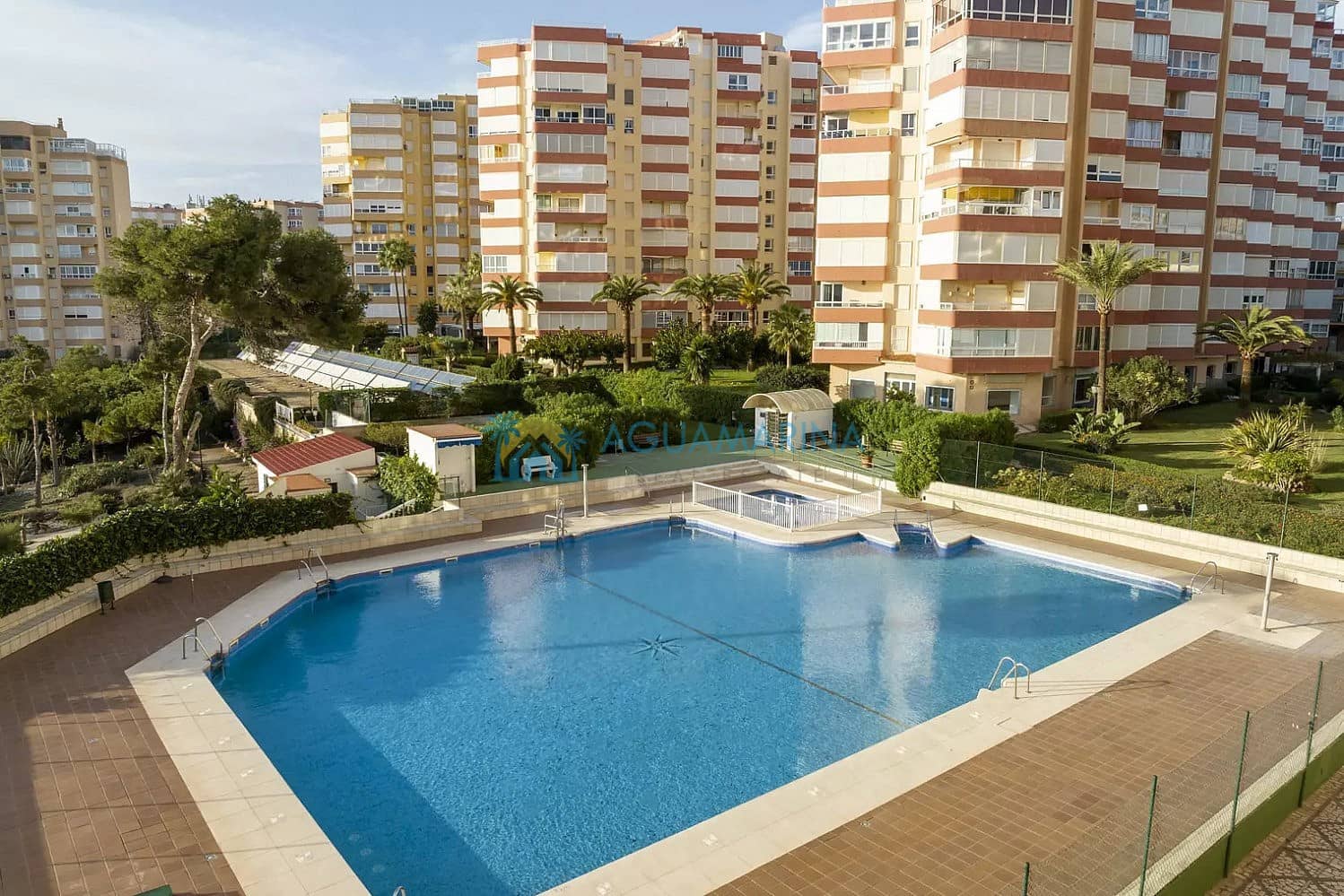 1 quarto Estúdio para arrendamento para férias em Torrox-Costa com piscina - 700 € (Ref: 10000613)