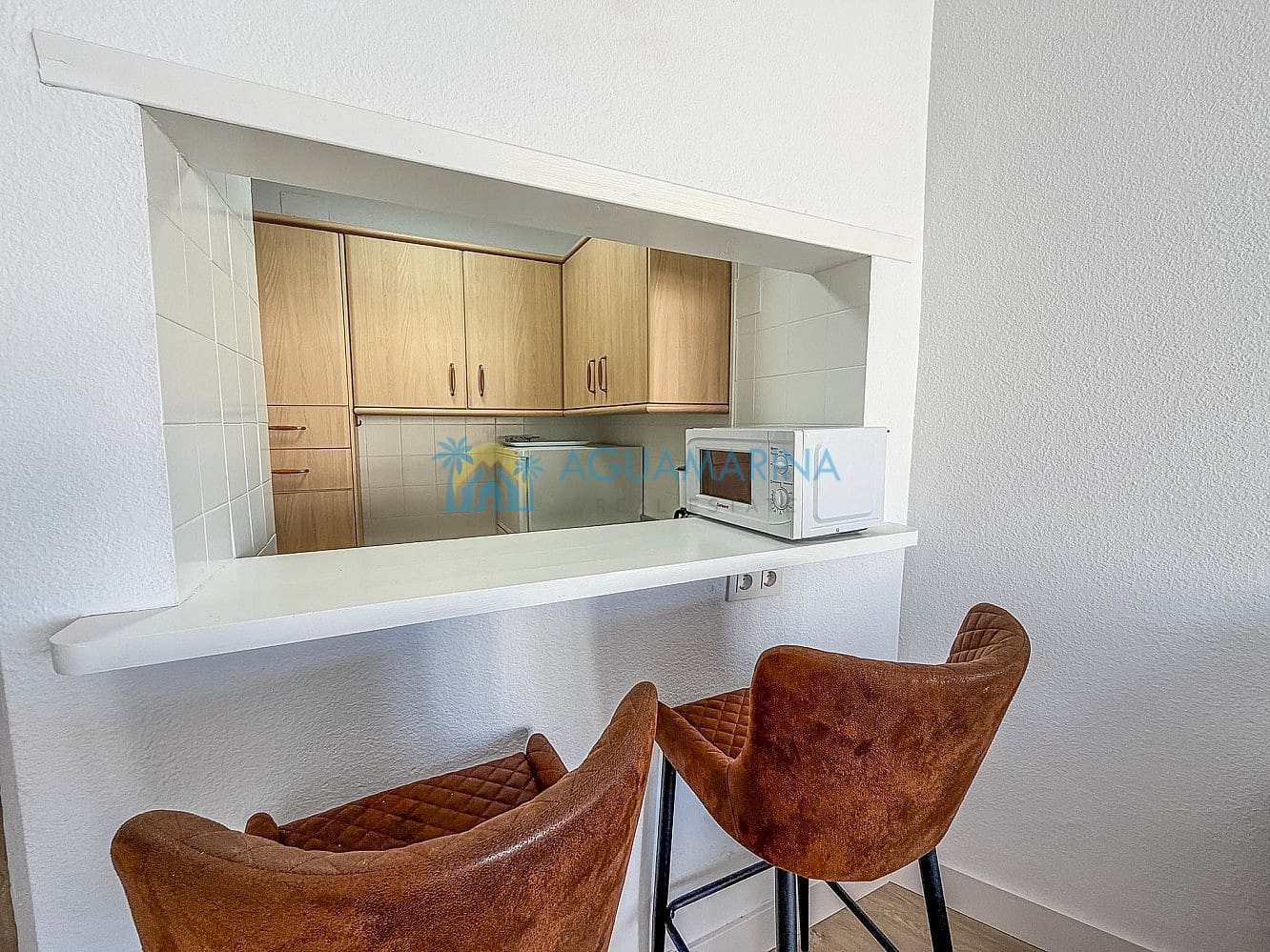 1 quarto Estúdio para arrendamento para férias em Torrox-Costa com piscina - 350 € (Ref: 10000613)