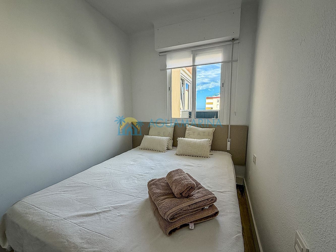 1 quarto Estúdio para arrendamento para férias em Torrox-Costa com piscina - 350 € (Ref: 10000613)