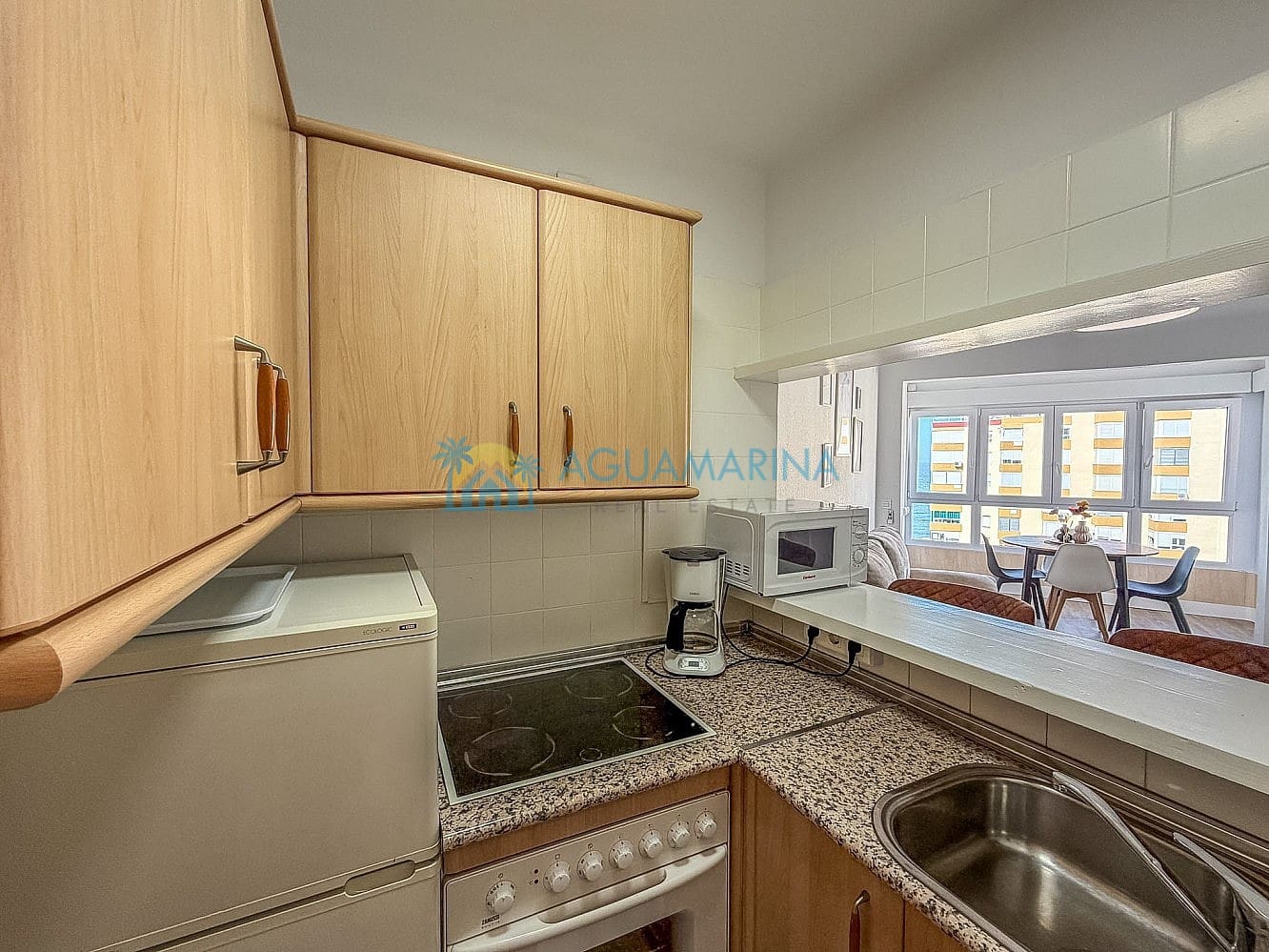 1 quarto Estúdio para arrendamento para férias em Torrox-Costa com piscina - 350 € (Ref: 10000613)