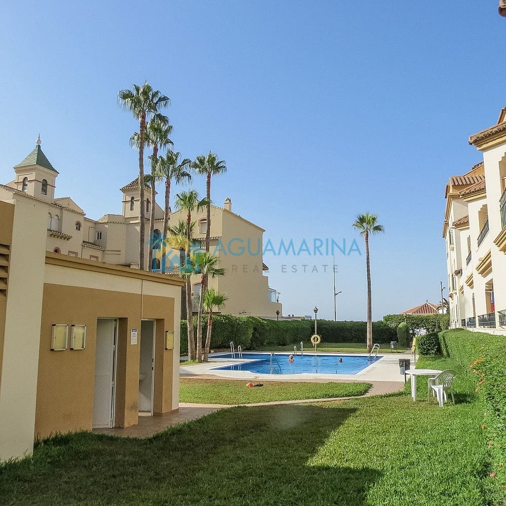 3 sovrum Villa till salu i Torrox-Costa med pool garage - 395 000 € (Ref: 10018100)