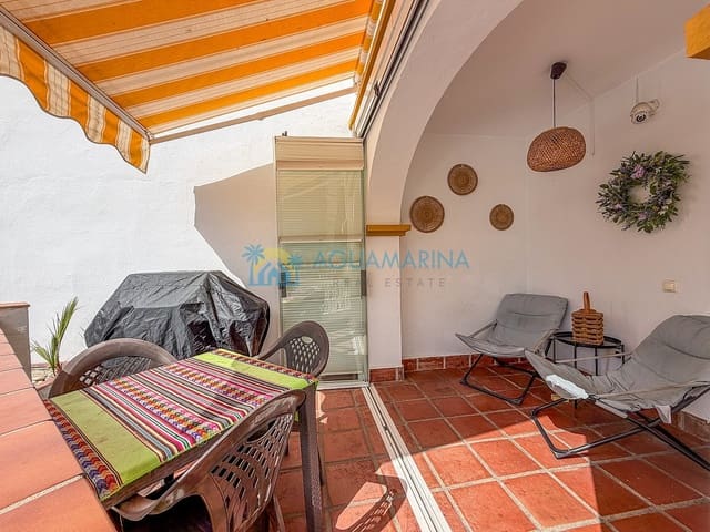 3 sovrum Villa till salu i Laguna Beach, Torrox med pool garage - 395 000 € (Ref: 10018100)