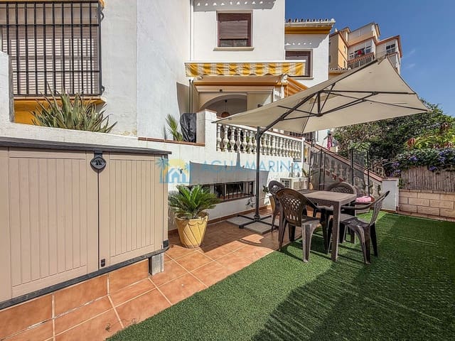 3 sovrum Villa till salu i Laguna Beach, Torrox med pool garage - 395 000 € (Ref: 10018100)