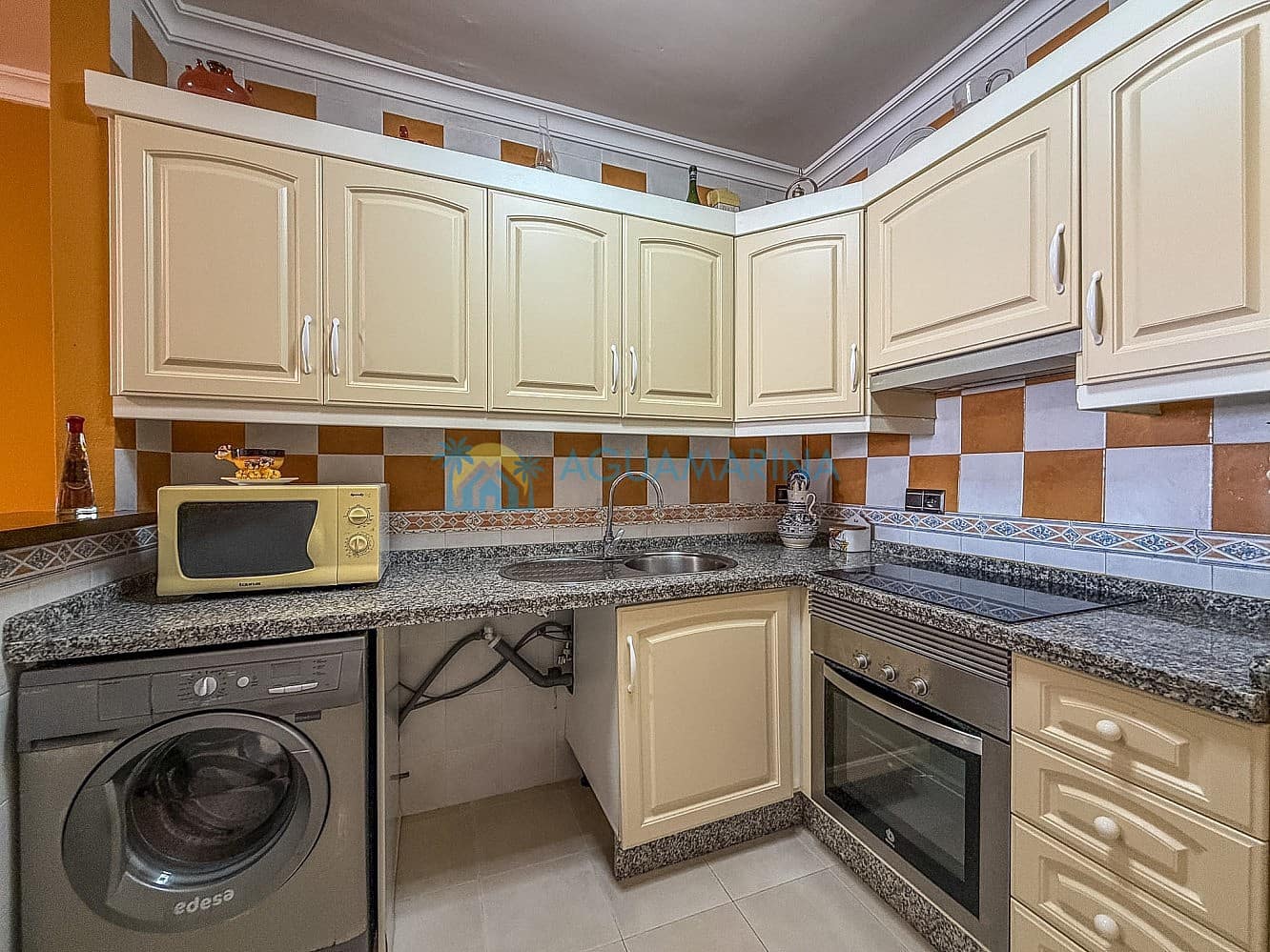 3 bedroom Apartment for sale in Torrox-Costa with pool - € 279,000 (Ref: 10034687)