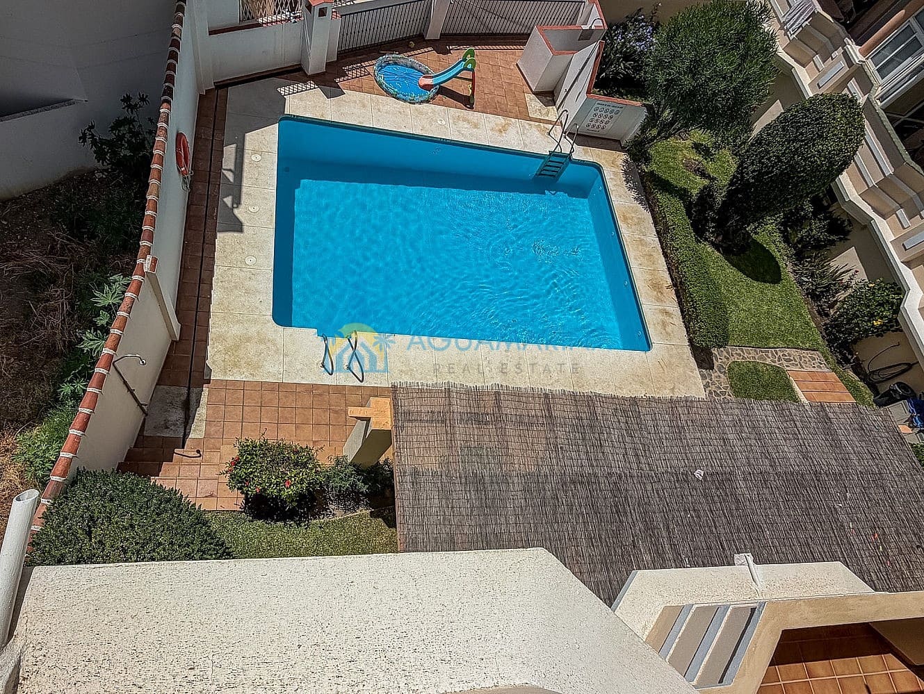 3 bedroom Apartment for sale in Torrox-Costa with pool - € 279,000 (Ref: 10034687)