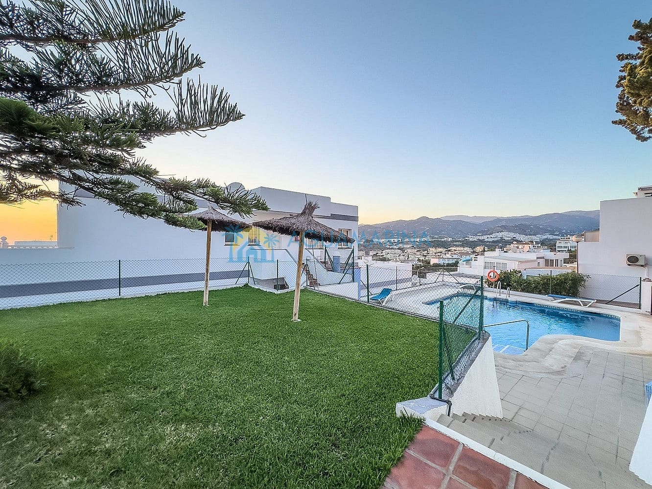 1 Zimmer Apartment zu verkaufen in Torrox Park mit Pool - 214.500 € (Ref: 10081647)