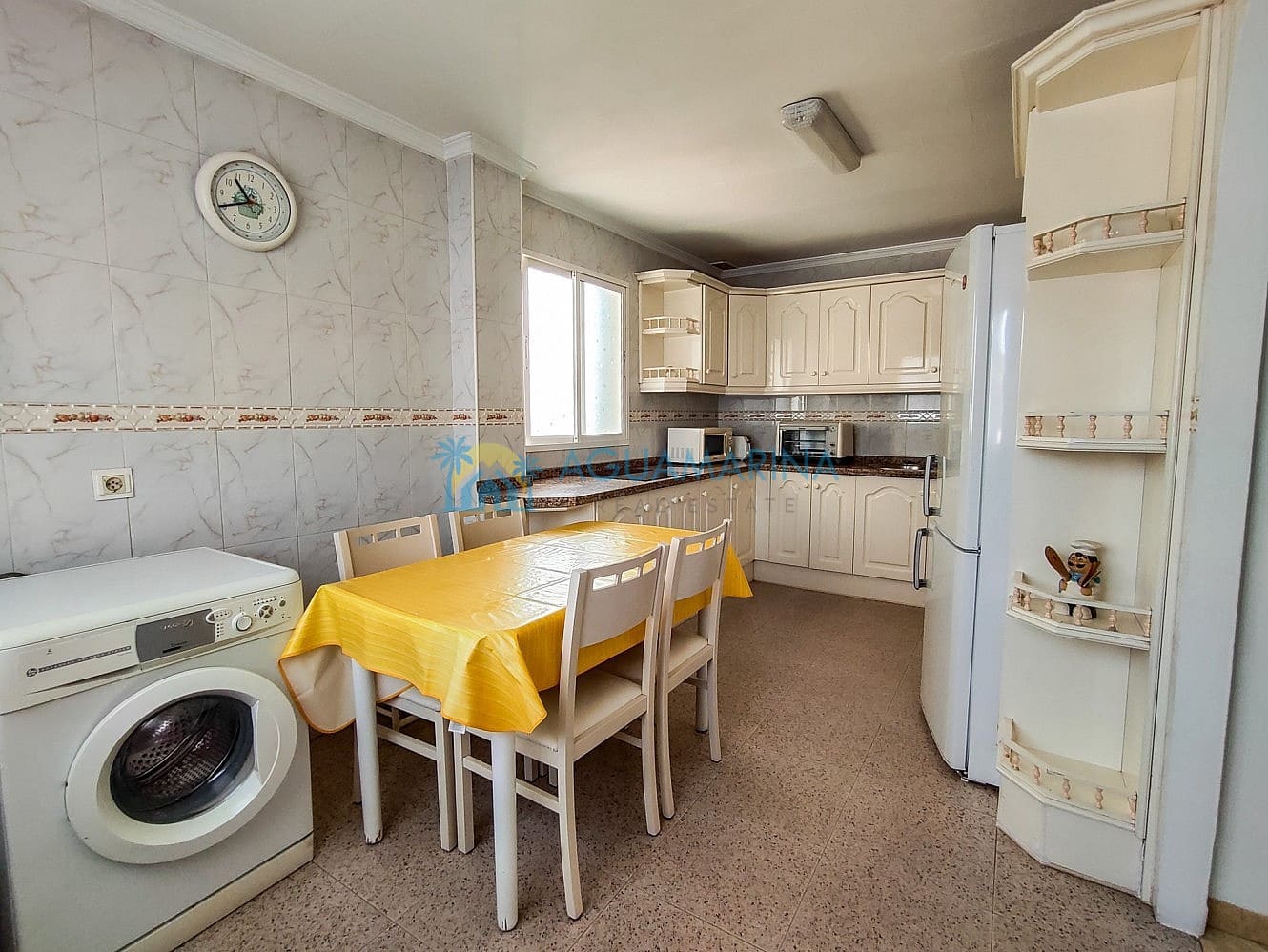 4 soveværelse Semi-Rækkehus til salg i Nerja - € 350.000 (Ref: 7512558)