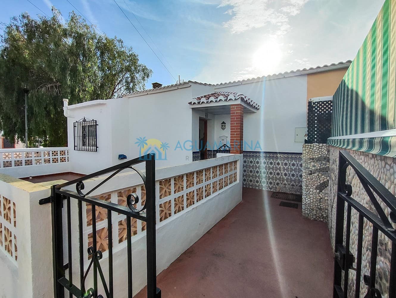 4 soveværelse Semi-Rækkehus til salg i Nerja - € 350.000 (Ref: 7512558)