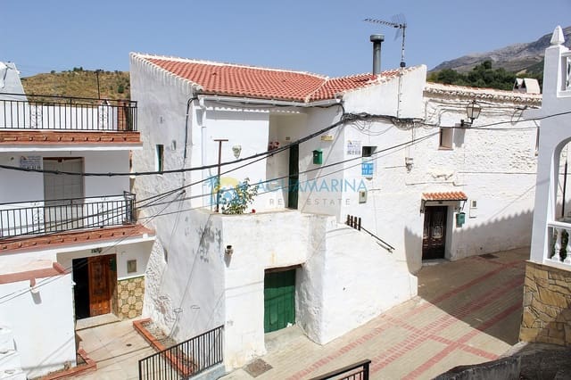 2 sovrum Villa till salu i Salares - 88 000 € (Ref: 7512566)