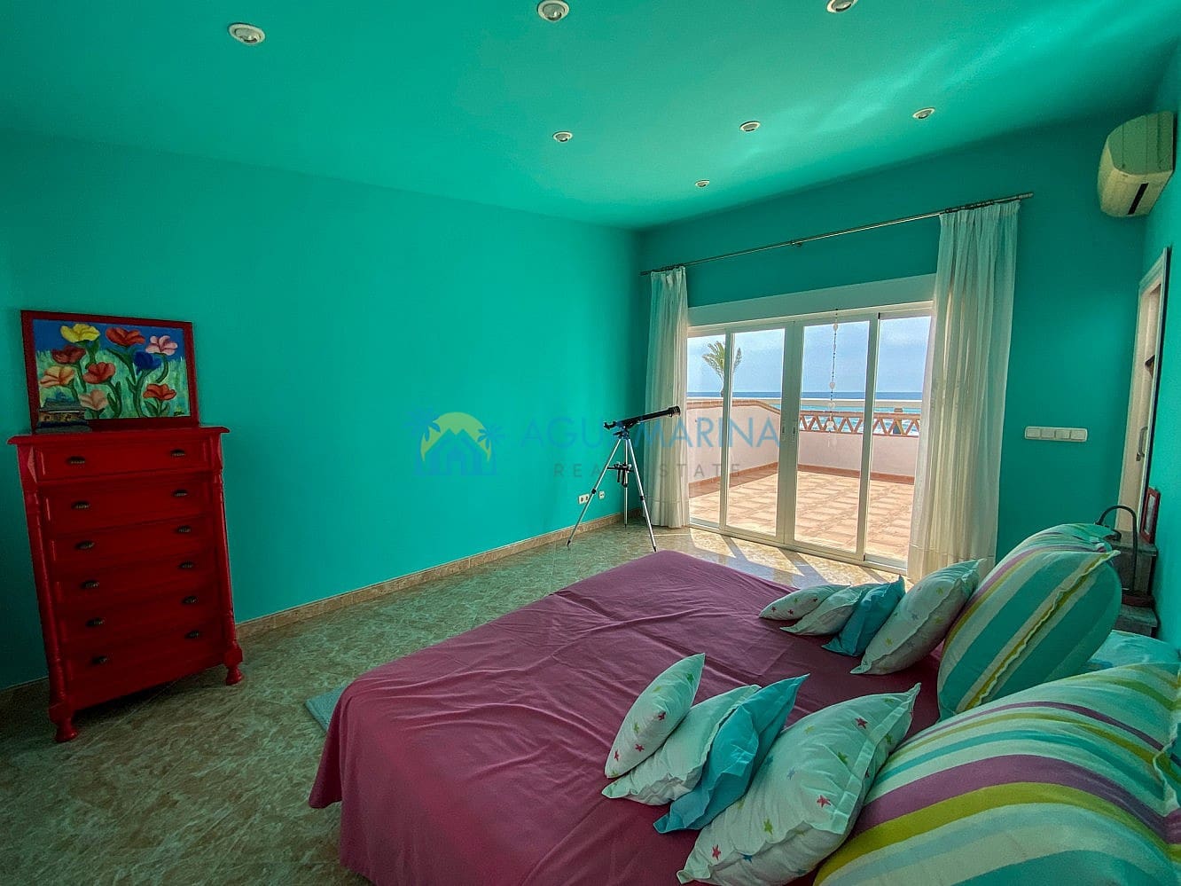 4 sypialnia Dom blizniak na sprzedaż w Torrox-Costa z basenem - 630 000 € (Ref: 7557375)