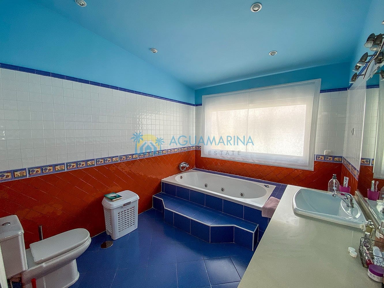 4 sypialnia Dom blizniak na sprzedaż w Torrox-Costa z basenem - 630 000 € (Ref: 7557375)