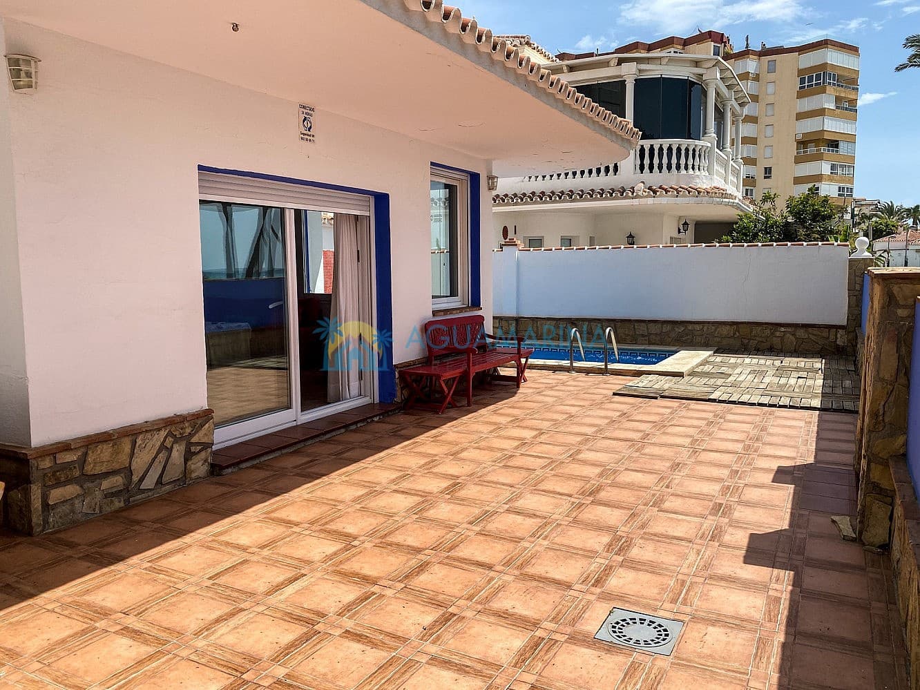 4 sypialnia Dom blizniak na sprzedaż w Torrox-Costa z basenem - 630 000 € (Ref: 7557375)