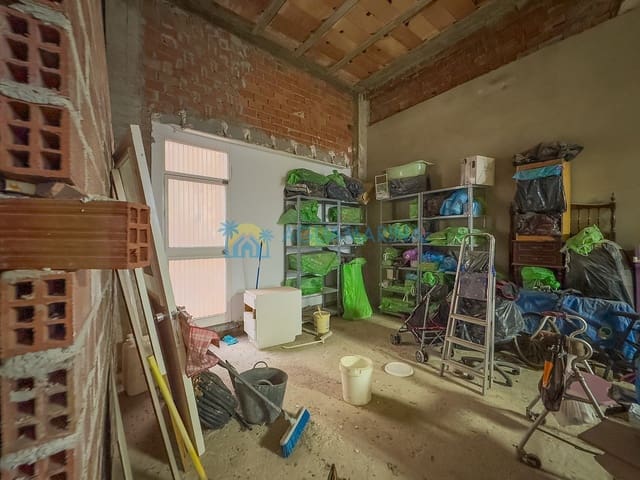 Kaupallinen myytävänä paikassa Canillas de Aceituno - 97 400 € (Ref: 8543087)