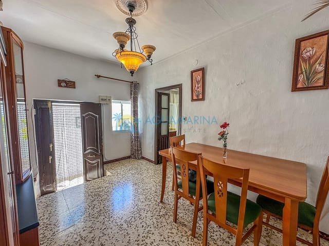 4 slaapkamer Rijtjeshuis te koop in Cómpeta - € 168.000 (Ref: 9049779)