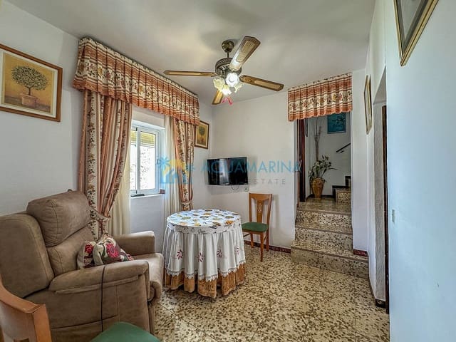 4 slaapkamer Rijtjeshuis te koop in Cómpeta - € 168.000 (Ref: 9049779)