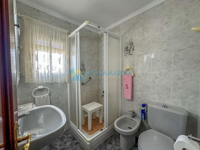 4 slaapkamer Rijtjeshuis te koop in Cómpeta - € 168.000 (Ref: 9049779)