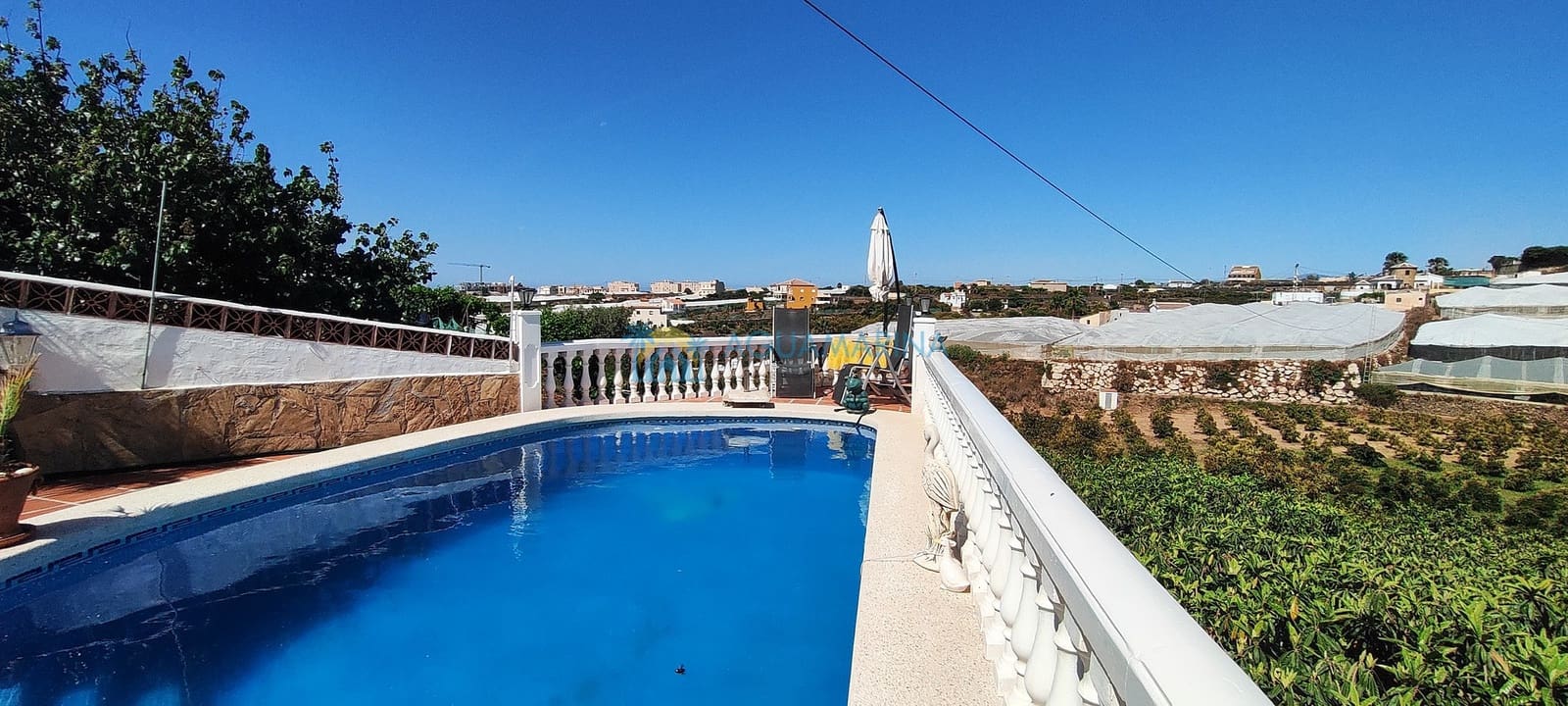 2 soveværelse Villa til salg i Torrox med swimmingpool - € 399.000 (Ref: 9049997)