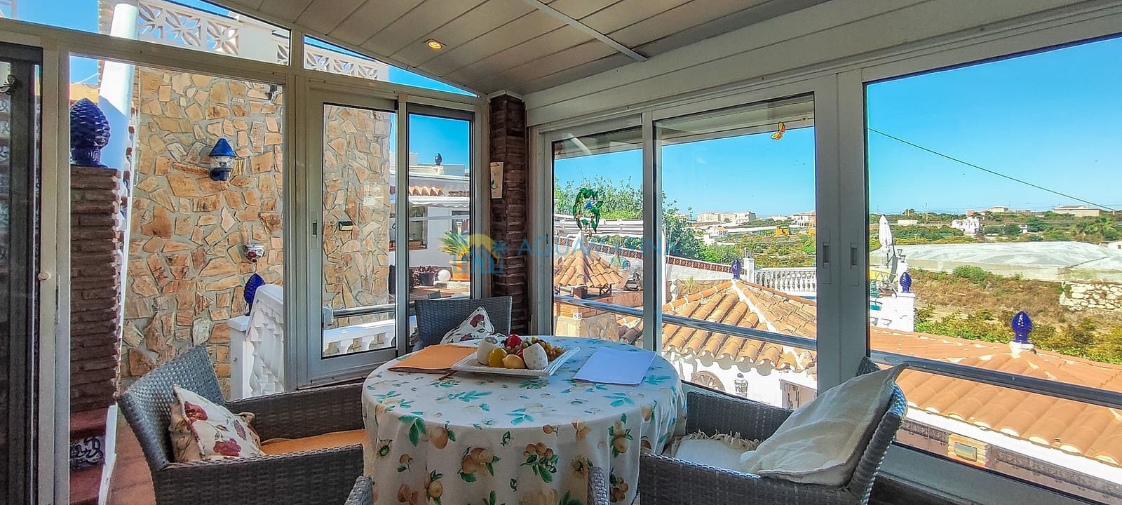 2 soveværelse Villa til salg i Torrox med swimmingpool - € 399.000 (Ref: 9049997)