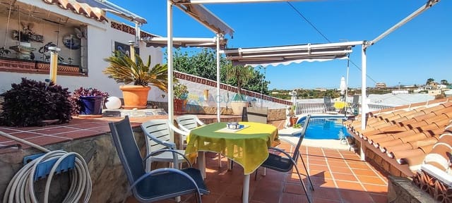 2 sovrum Villa till salu i Torrox Park, Torrox med pool - 399 000 € (Ref: 9049997)