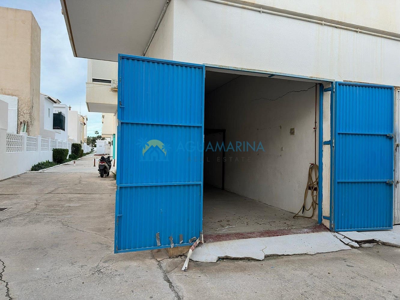 Garage zu verkaufen in Caleta de Velez - 70.000 € (Ref: 9506370)