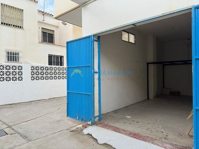 Garage zu verkaufen in Caleta de Vélez, Vélez-Málaga - 70.000 € (Ref: 9506370)
