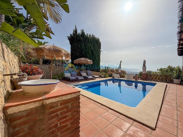 2 makuuhuone Huvila myytävänä paikassa Torrox Pueblo, Torrox mukana uima-altaan - 375 000 € (Ref: 9814653)