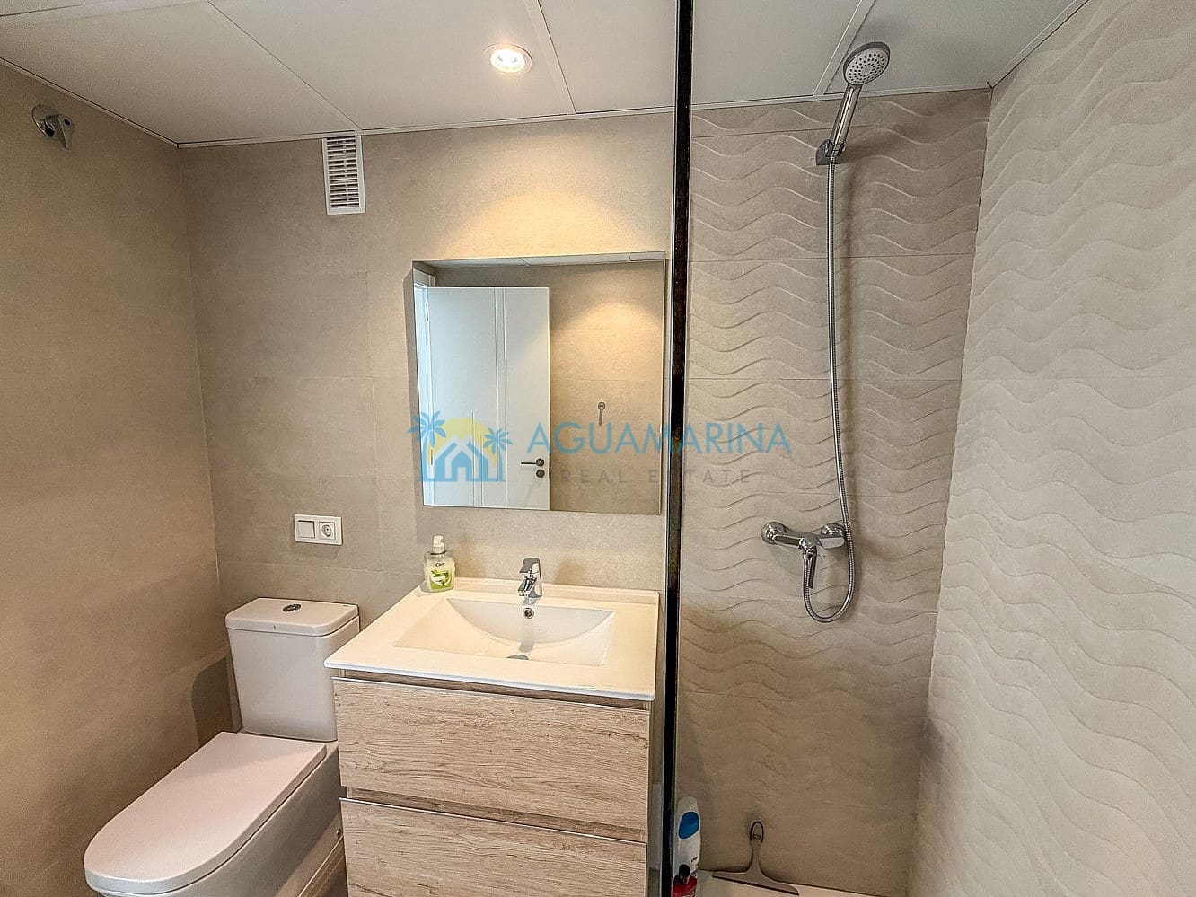 2 bedroom Apartment for sale in Torrox with pool - € 310,000 (Ref: 9899779)