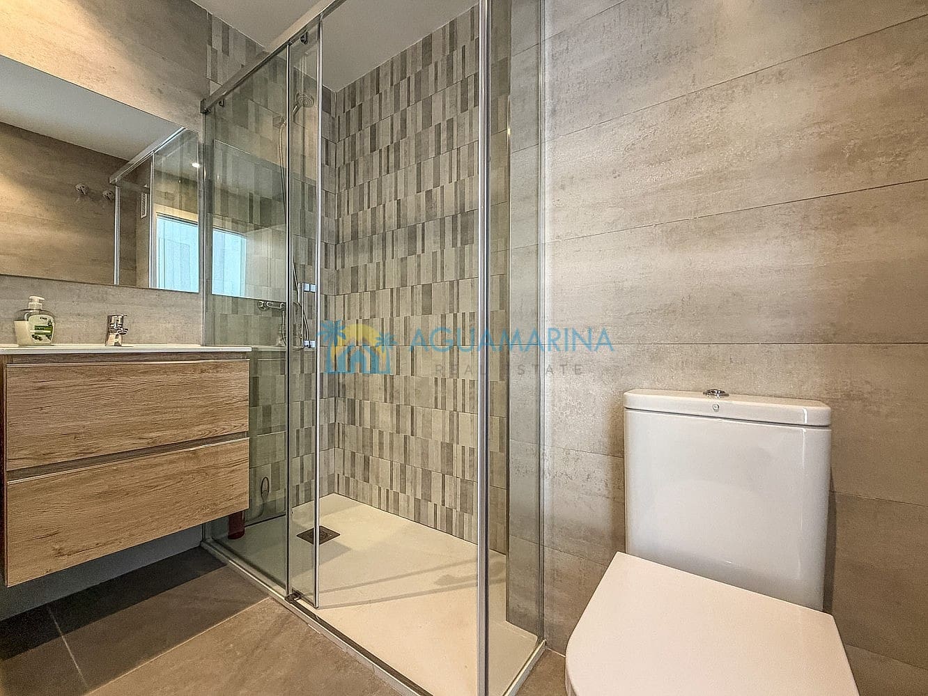 2 bedroom Apartment for sale in Torrox with pool - € 310,000 (Ref: 9899779)