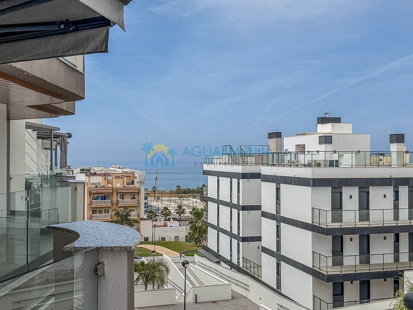 2 bedroom Apartment for sale in Torrox with pool - € 310,000 (Ref: 9899779)