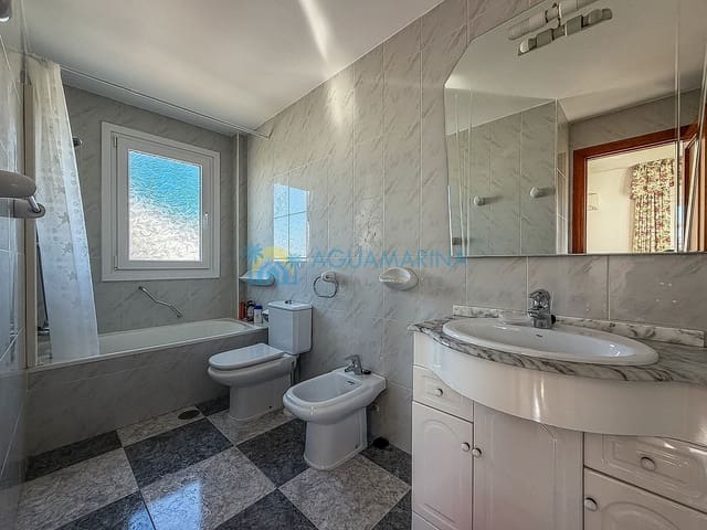 4 sypialnia Willa na sprzedaż w Torrox Park, Torrox z basenem - 575 000 € (Ref: 9964374)
