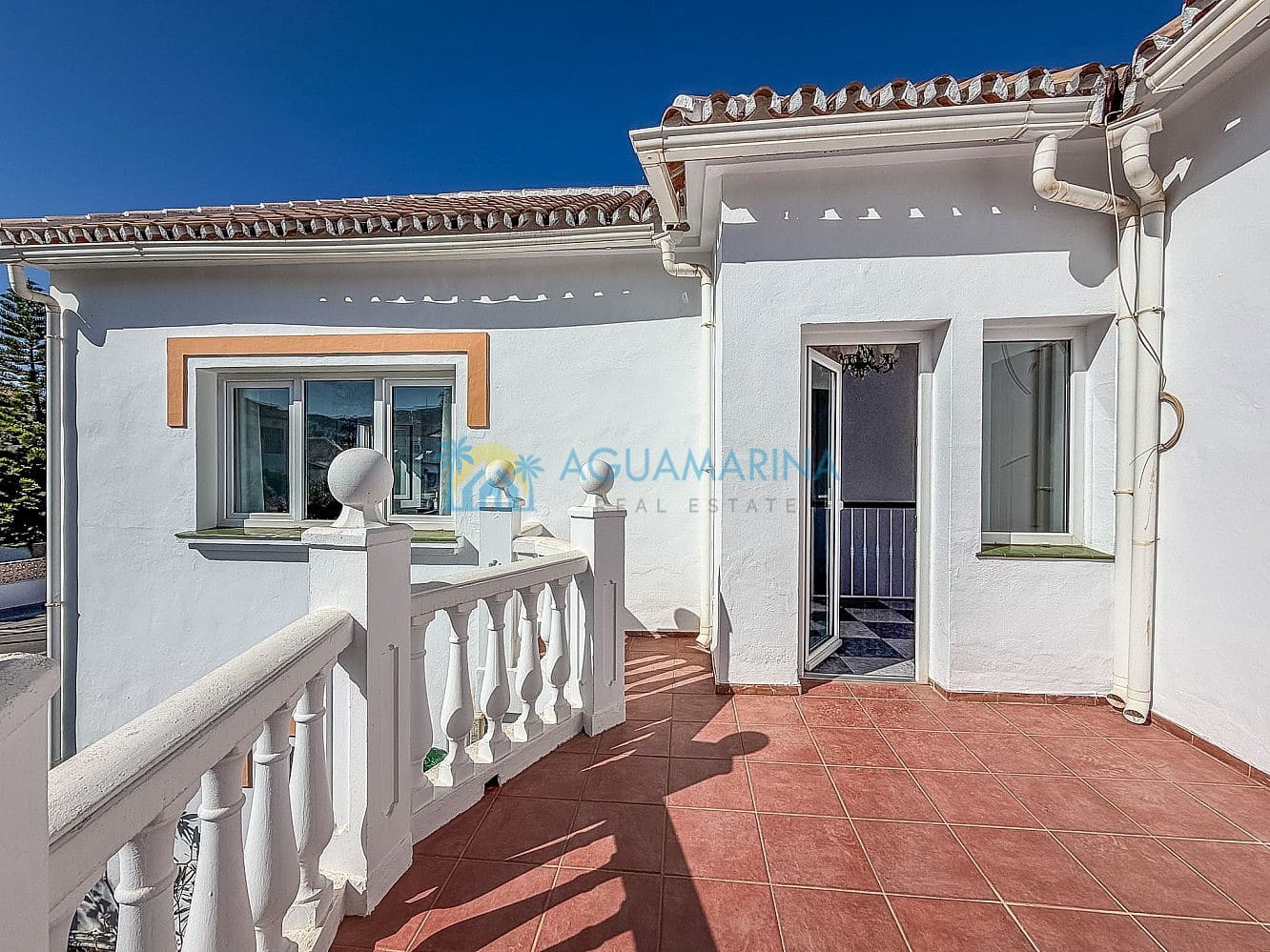 4 sypialnia Willa na sprzedaż w Torrox z basenem - 575 000 € (Ref: 9964374)