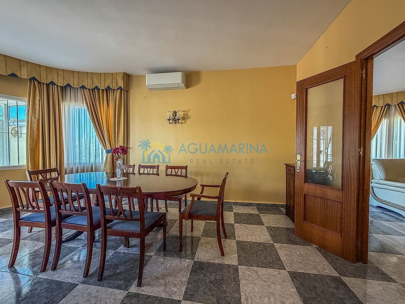 4 sypialnia Willa na sprzedaż w Torrox z basenem - 575 000 € (Ref: 9964374)