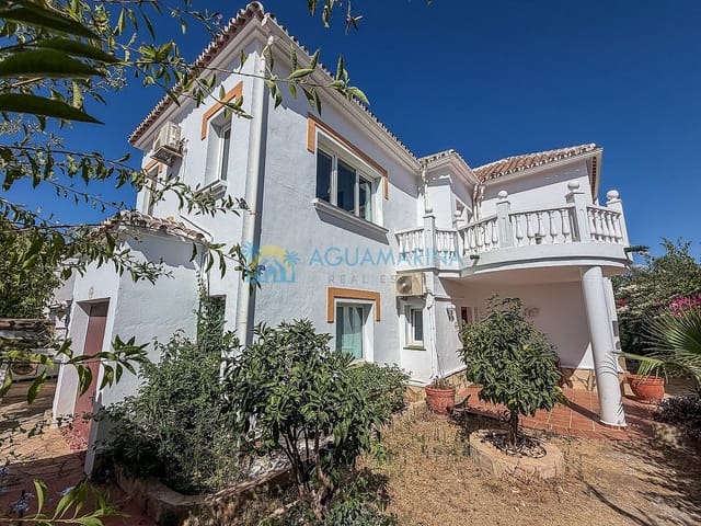 4 sypialnia Willa na sprzedaż w Torrox Park, Torrox z basenem - 575 000 € (Ref: 9964374)