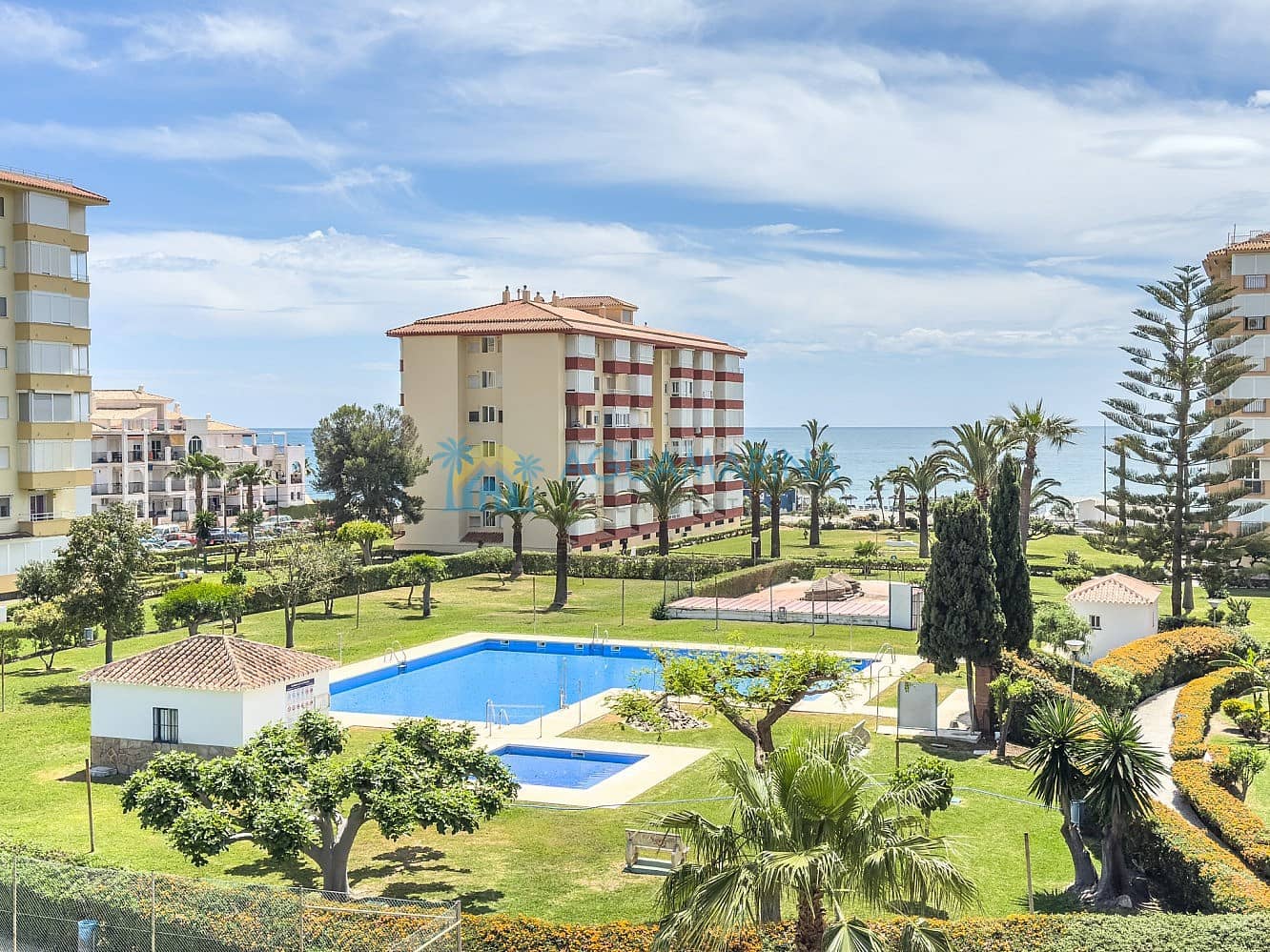 Apartamento de 1 habitación en Torrox-Costa en venta con piscina - 270.000 € (Ref: 9977942)