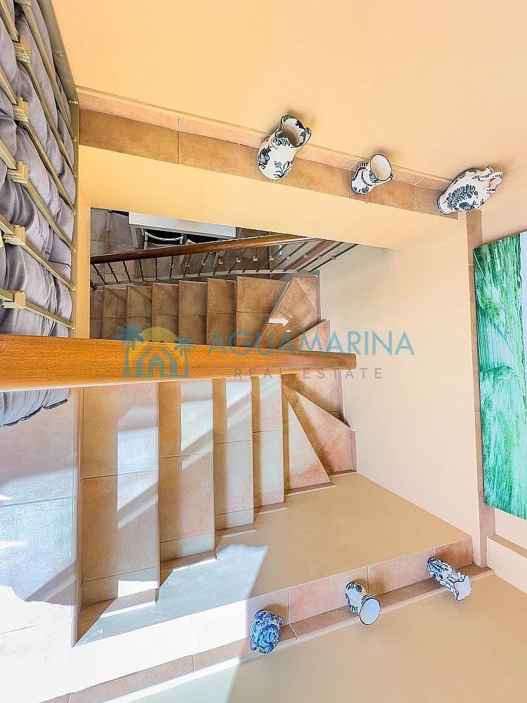 4 Zimmer Reihenhaus zu verkaufen in Torrox mit Pool - 379.000 € (Ref: 9981427)