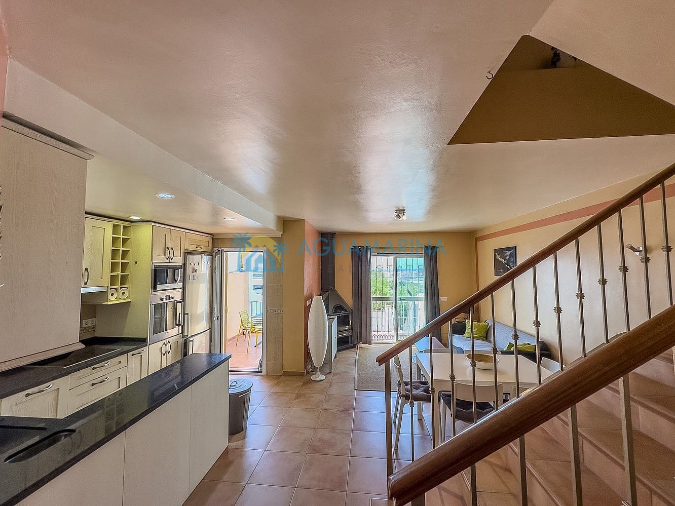 4 Zimmer Reihenhaus zu verkaufen in Torrox mit Pool - 379.000 € (Ref: 9981427)