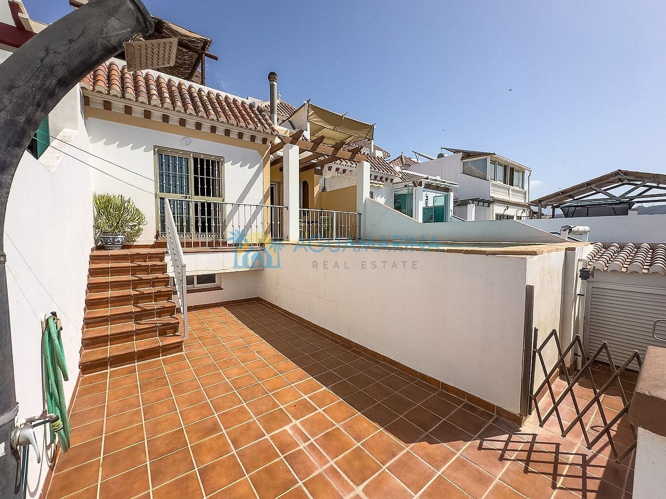 4 Zimmer Reihenhaus zu verkaufen in Torrox mit Pool - 379.000 € (Ref: 9981427)
