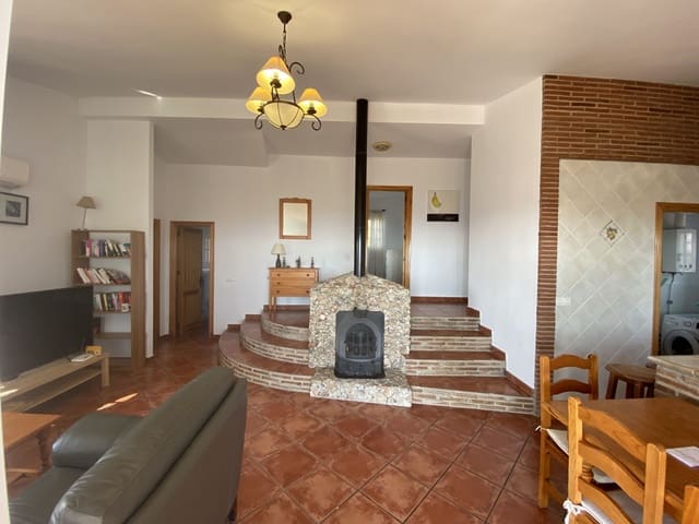3 soverom Villa til leie i Frigiliana med svømmebasseng garasje - € 1 750 (Ref: 9297844)