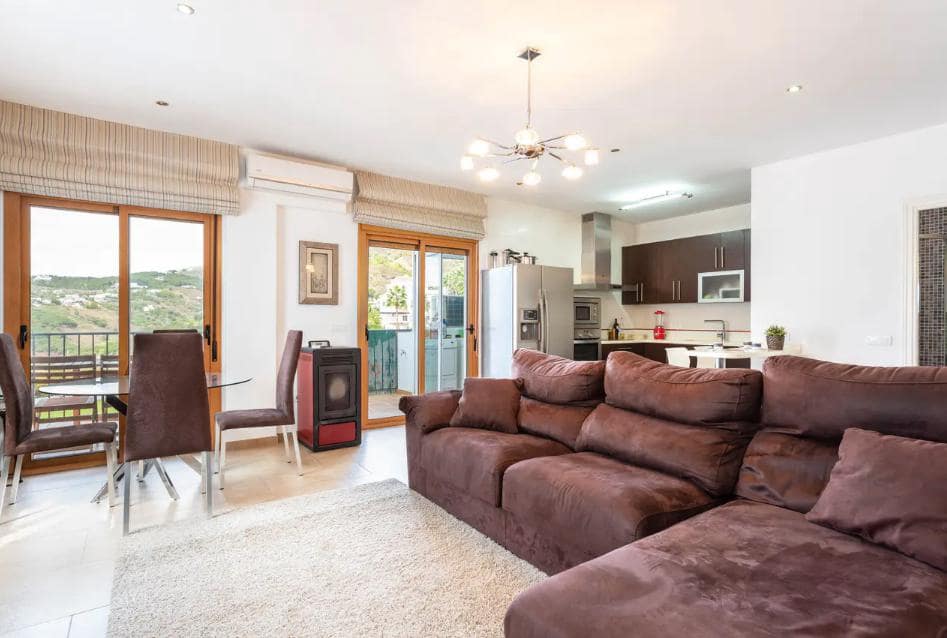 2 sovrum Lägenhet att hyra i Frigiliana med pool - 800 € (Ref: 9374236)