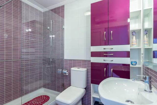 2 bedroom Apartment for rent in Frigiliana with pool - € 800 (Ref: 9374236)