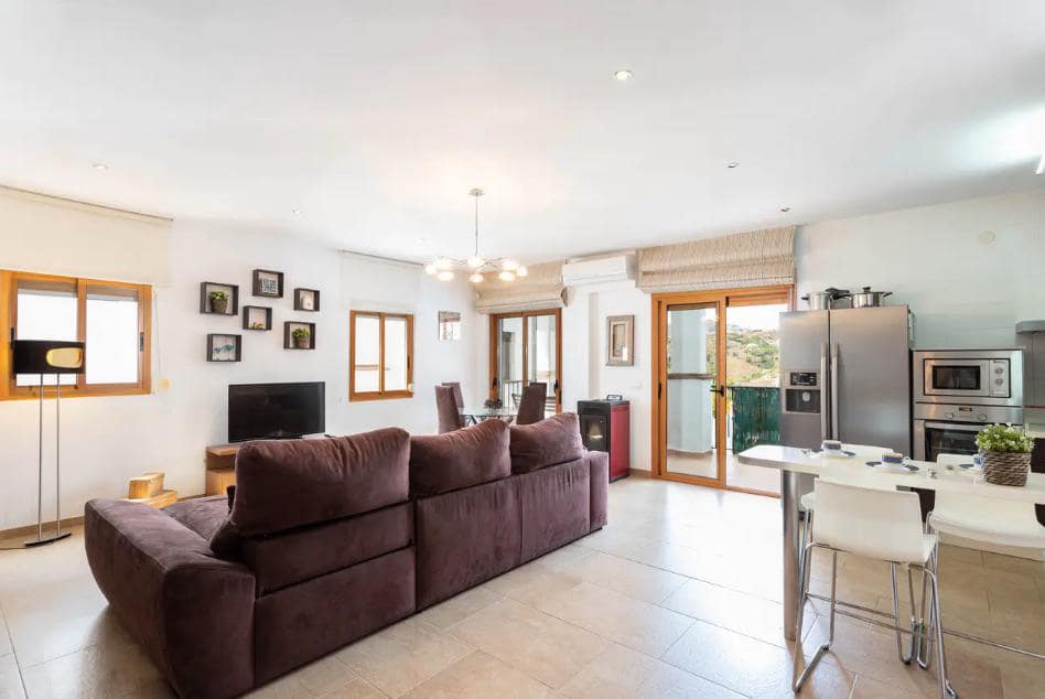 2 sovrum Lägenhet att hyra i Frigiliana med pool - 800 € (Ref: 9374236)