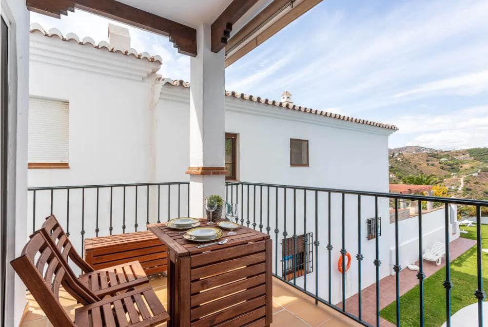 2 sovrum Lägenhet att hyra i Frigiliana med pool - 800 € (Ref: 9374236)