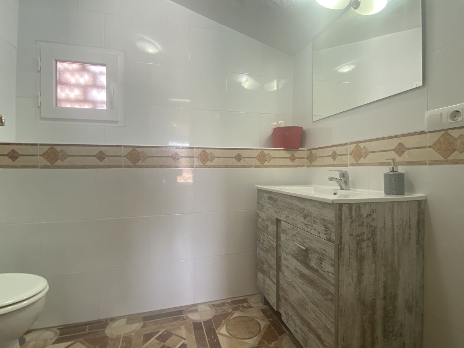 3 makuuhuone Huvila vuokrattavana paikassa Frigiliana mukana uima-altaan 
autotalli - 1 500 € (Ref: 9380060)