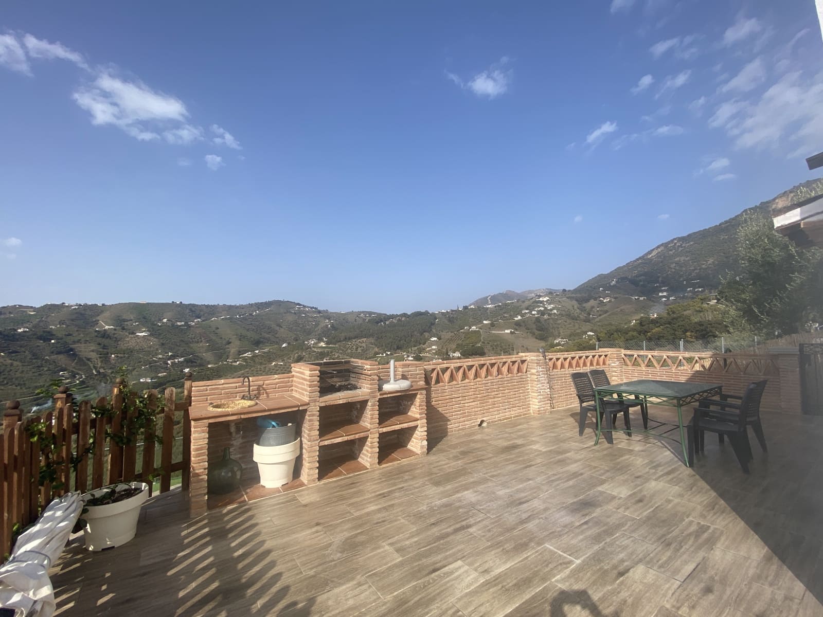 3 makuuhuone Huvila vuokrattavana paikassa Frigiliana mukana uima-altaan 
autotalli - 1 500 € (Ref: 9380060)