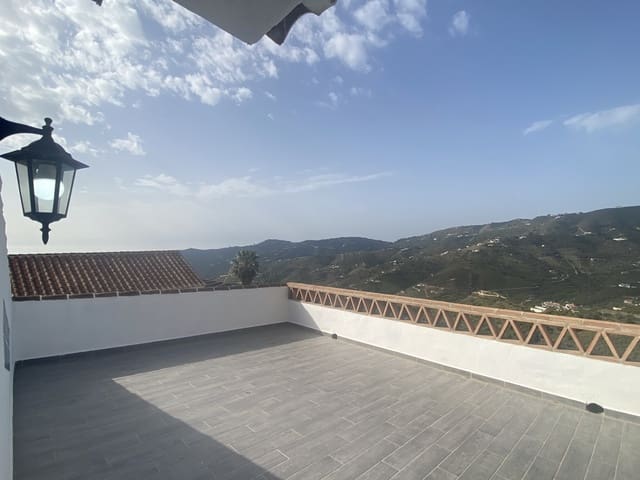 3 makuuhuone Huvila vuokrattavana paikassa Frigiliana mukana uima-altaan 
autotalli - 1 500 € (Ref: 9380060)