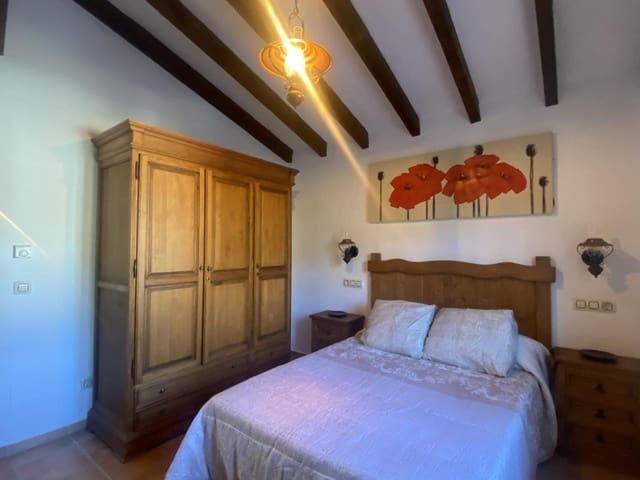 2 makuuhuone Maalaistalo vuokrattavana paikassa Frigiliana mukana uima-altaan 
autotalli - 1 200 € (Ref: 9394239)