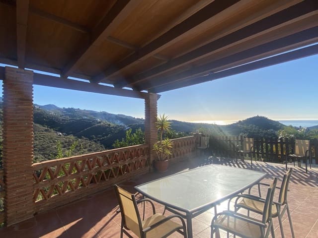 2 makuuhuone Maalaistalo vuokrattavana paikassa Frigiliana mukana uima-altaan 
autotalli - 1 200 € (Ref: 9394239)