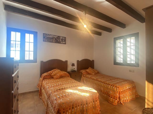 2 makuuhuone Maalaistalo vuokrattavana paikassa Frigiliana mukana uima-altaan 
autotalli - 1 200 € (Ref: 9394239)