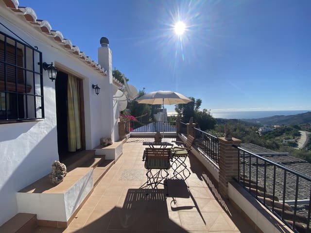 3 quarto Moradia para arrendar em Frigiliana com piscina garagem - 1 600 € (Ref: 9562541)