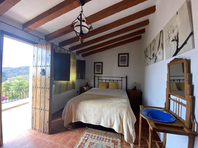 3 quarto Moradia para arrendar em Frigiliana com piscina garagem - 1 600 € (Ref: 9562541)